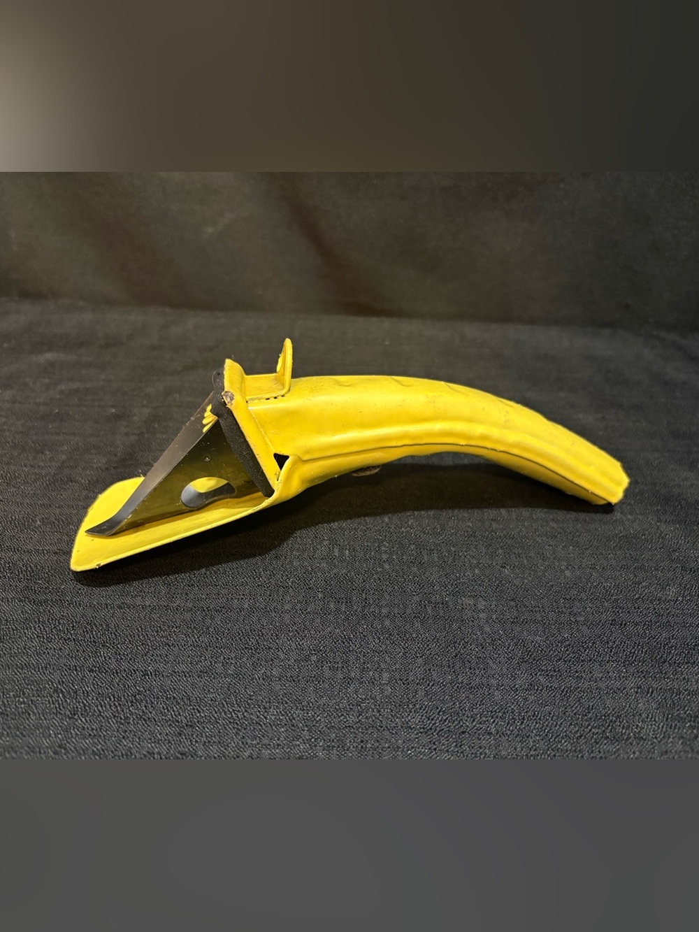 vintage metal oil can opener and self-piercing pour spout